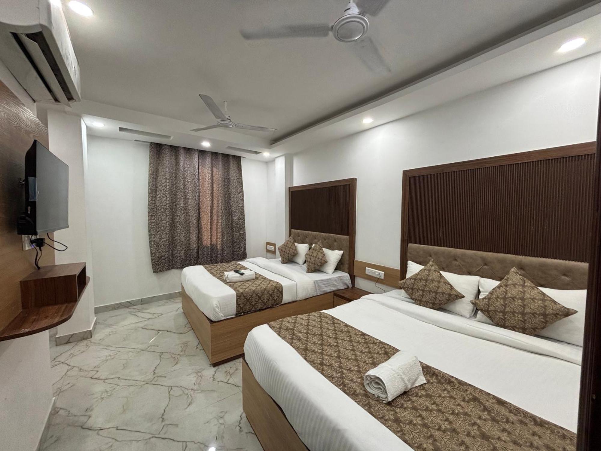 Cg Internationl By Sweet Guest House New Delhi Exteriör bild