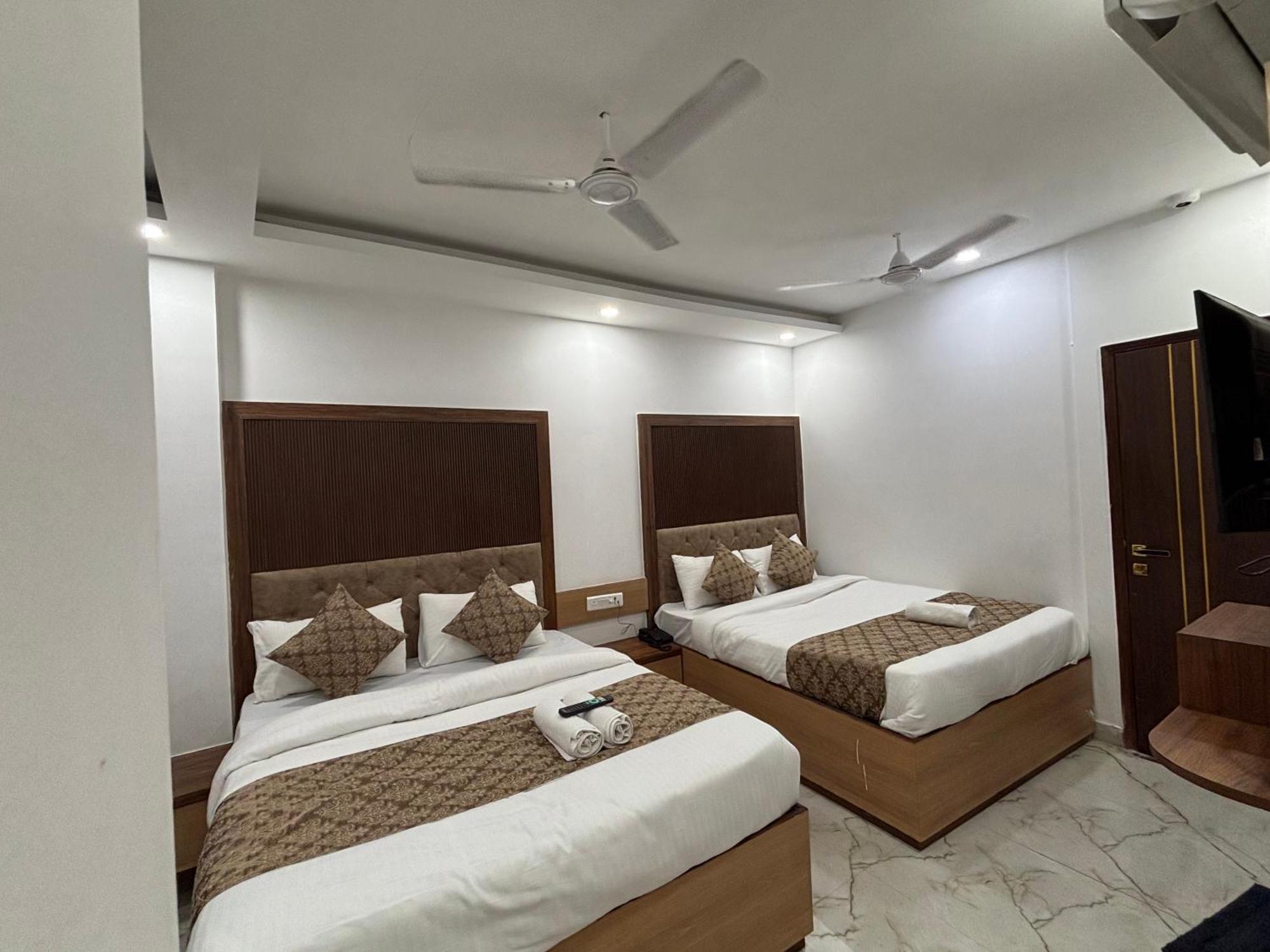 Cg Internationl By Sweet Guest House New Delhi Exteriör bild
