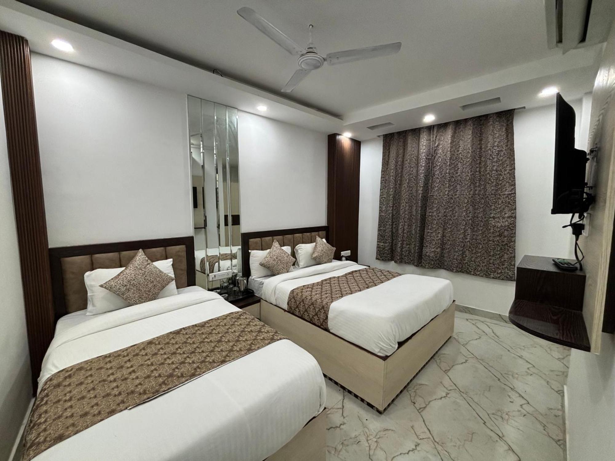 Cg Internationl By Sweet Guest House New Delhi Exteriör bild