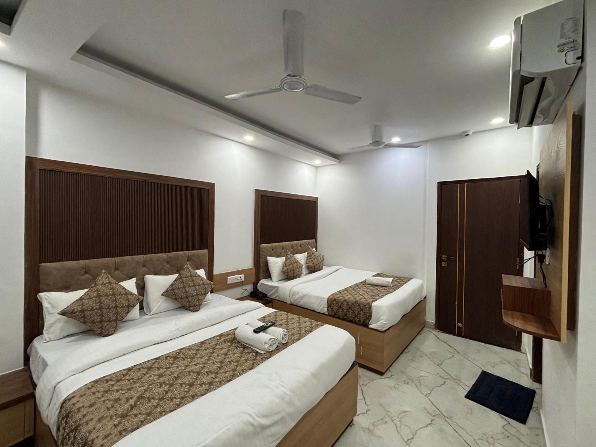 Cg Internationl By Sweet Guest House New Delhi Exteriör bild